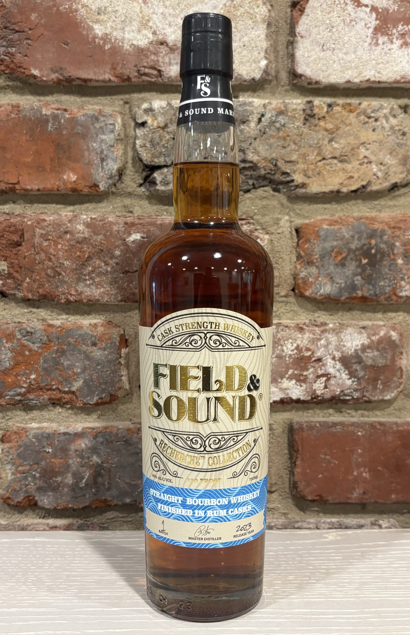 Field & Sound Straight Bourbon Finished in Rum Casks